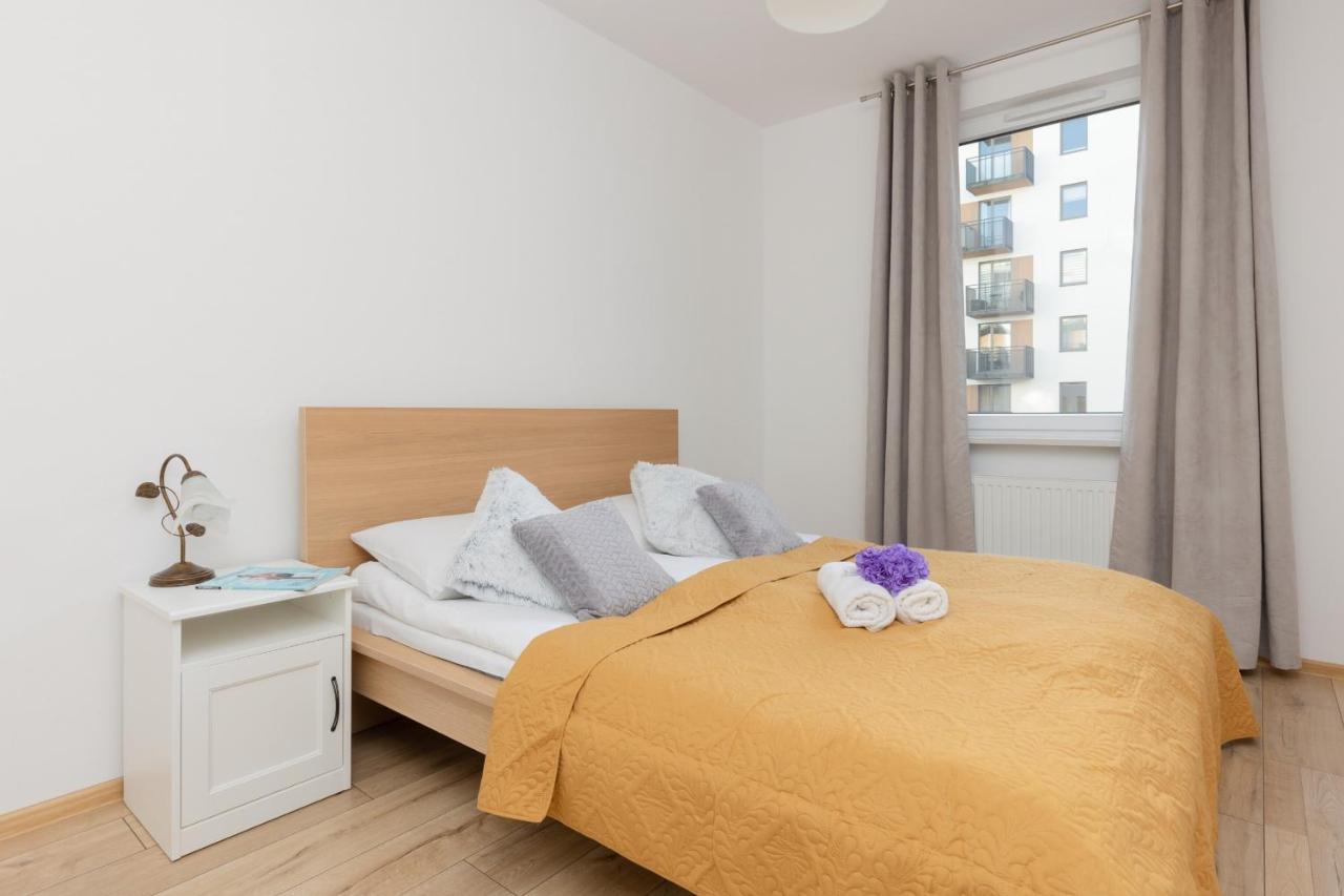 Warsaw Ulrychow Apartment With Parking By Renters Exteriér fotografie